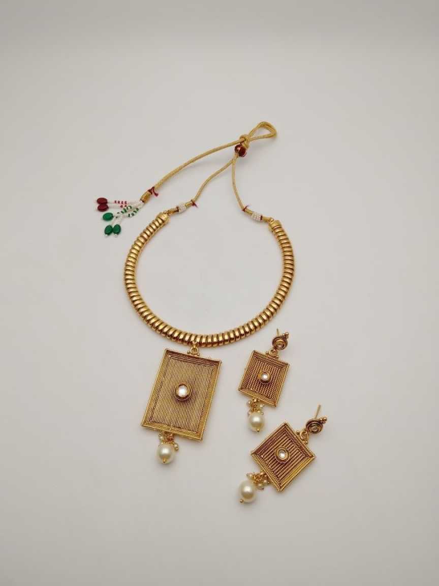CLEARANCE NECKLACES IN POLKI (GOLD POLISH) STYLE | DESIGN - 51019