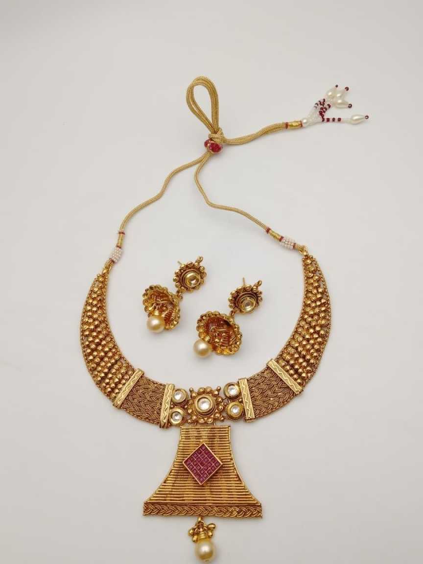 CLEARANCE NECKLACES IN POLKI (GOLD POLISH) STYLE | DESIGN - 51110