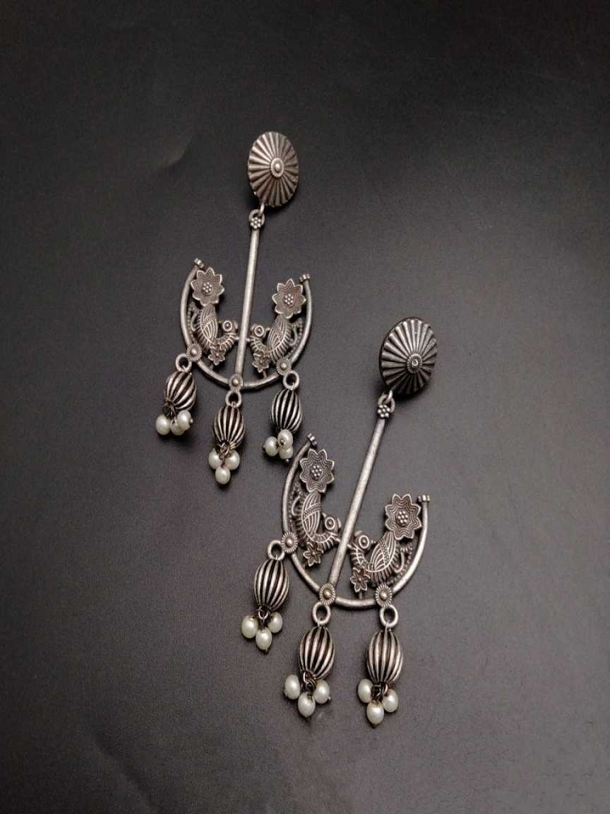 EARRINGS IN OXYDIZED POLISHED STYLE | DESIGN - 61032